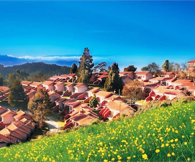 https://imgcld.yatra.com/ytimages/image/upload/t_hotel_yatra_city_desktop/v1429789222/Domestic Hotels/Hotels_Ooty/Hotel Lakeview/Overview.jpg